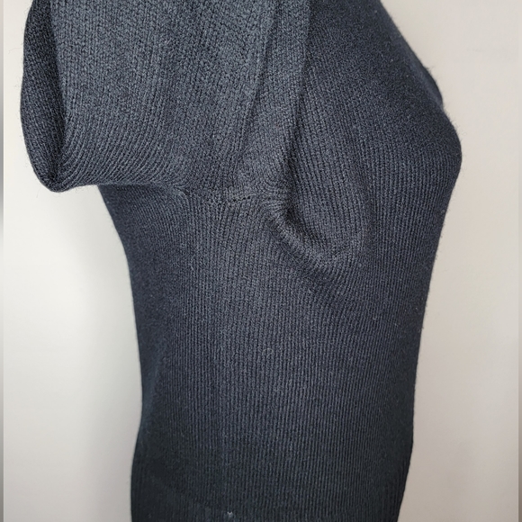 J Crew Lambs Wool Blend Long Sleeve Black Ruffled Collar Keyhole Sweater Size S - Picture 9 of 13
